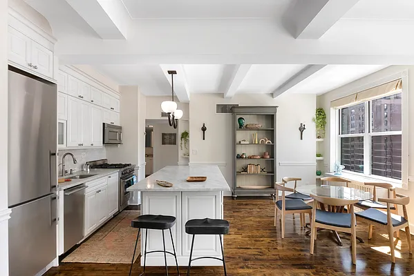 Sold by Compass | media 15