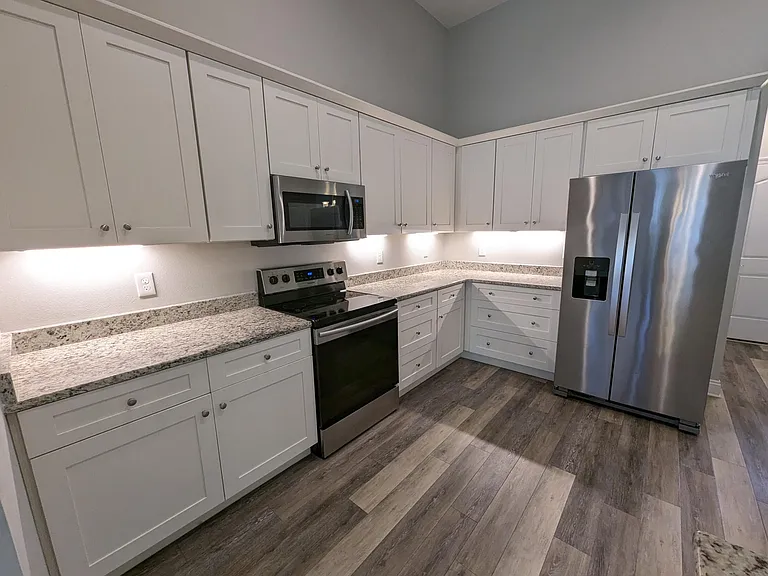 3135 Hickory St — Photo 8