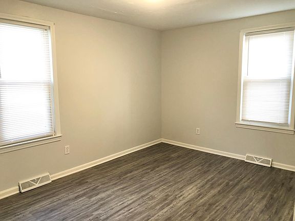 5th image of 140 W Union St