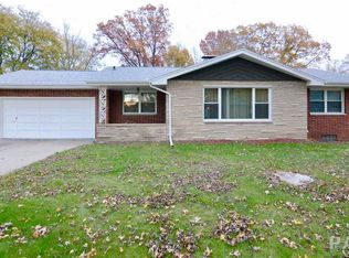 208 Beverly Ave, Morton, IL 61550