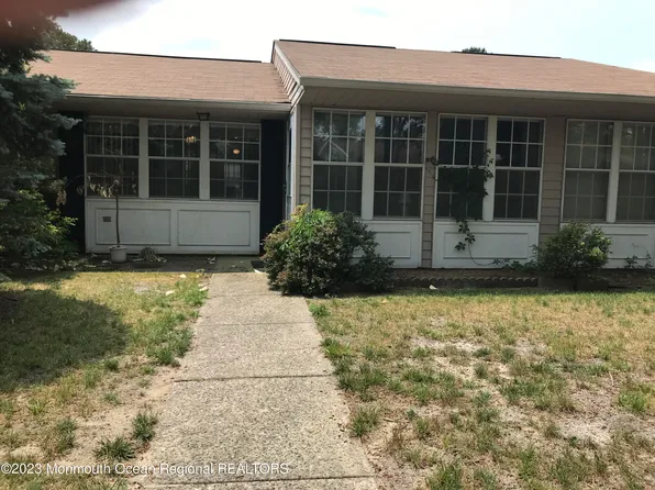 96C Cambridge Circle, Manchester, NJ 08759