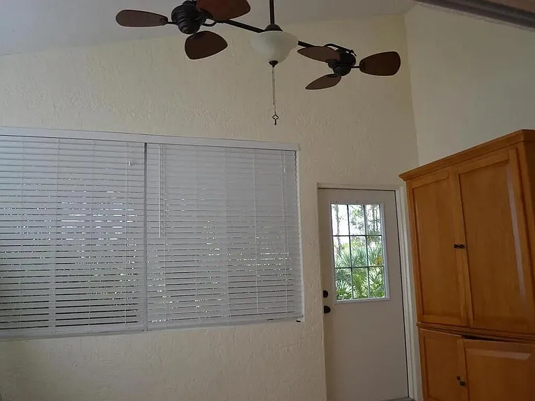7916 SE Sugar Pines Way — Photo 15