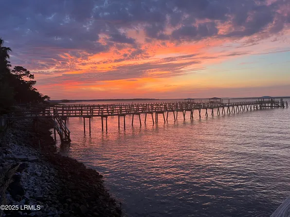 749 Eddings Point Rd, Saint Helena Island, SC 29920