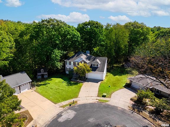 3rd image of 2602 N Woodhaven Dr