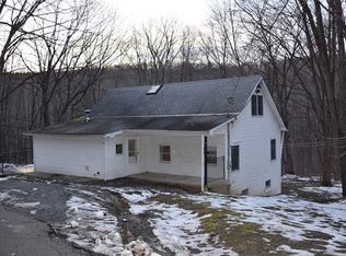 76 Cascade Rd, Warwick, NY 10990