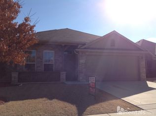 1228 Amazon Dr, Justin, TX 76247