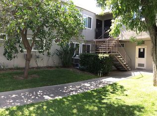 7131 Coldwater Canyon Ave APT 13, North Hollywood, CA 91605