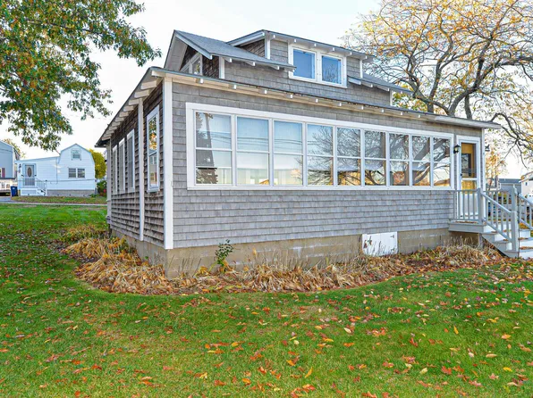 9 Sapphire Avenue, Hampton, NH 03842