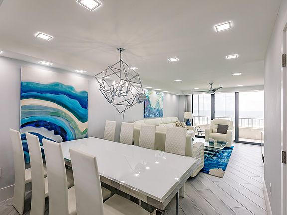 5th image of 440 Seaview Ct APT 1905