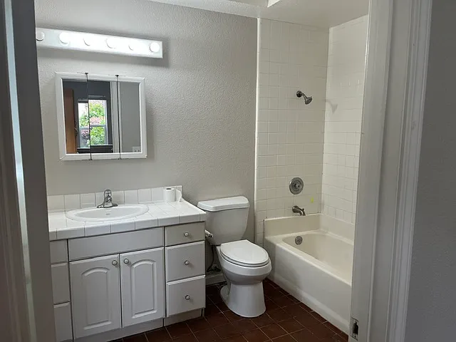 Marea Ave — Photo 8