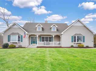 675 East St N, Suffield, CT 06078