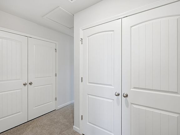 3rd image of 5971 Skylar Dr