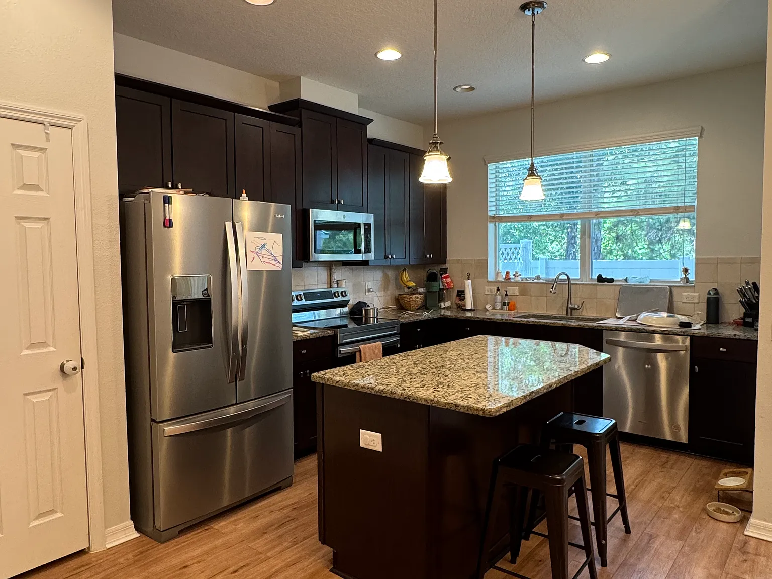 3 bed, 2.5 bath, 1989 sqft, $2,900 — Photo 3