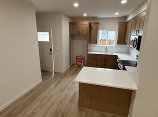 5862 N Missouri Ave, Portland, OR