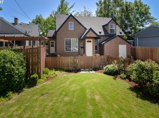 530 22nd St NE, Salem, OR 97301