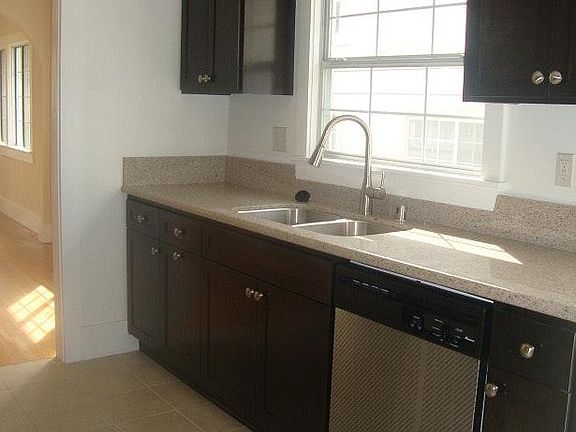 Kitchen with lots of amenities