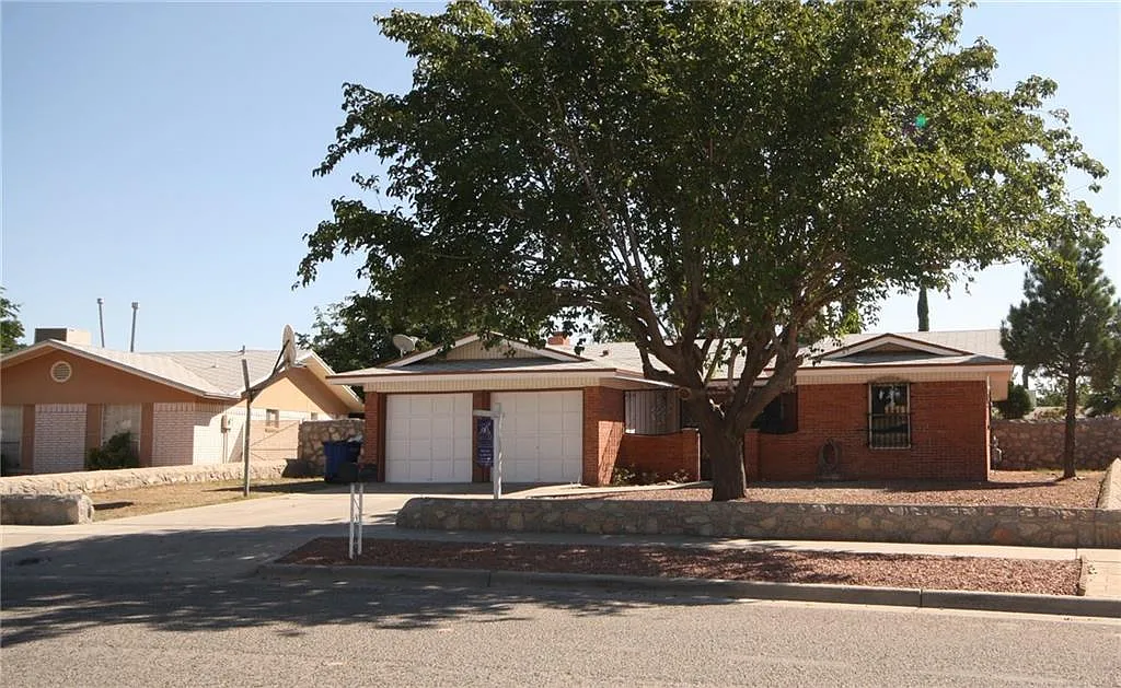 4 bed, 2.0 bath, 1536 sqft, $1,700 — Photo 1