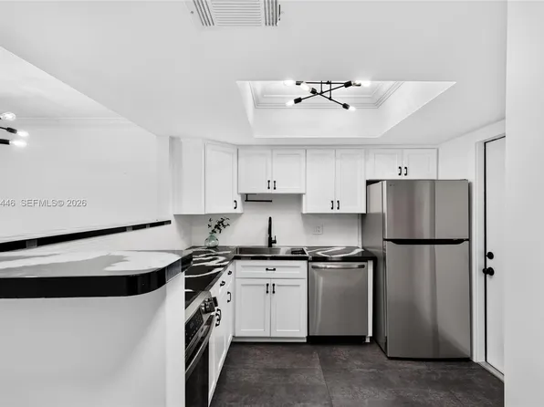 899 SE 2nd Ave APT 220, Deerfield Beach, FL 33441