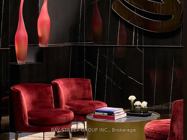 11 Yorkville Ave #6006 — Photo 21