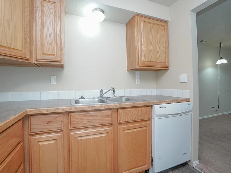 2208 S Owyhee St — Photo 13
