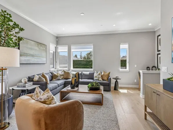422 Acacia Ave, Palo Alto, CA 94306