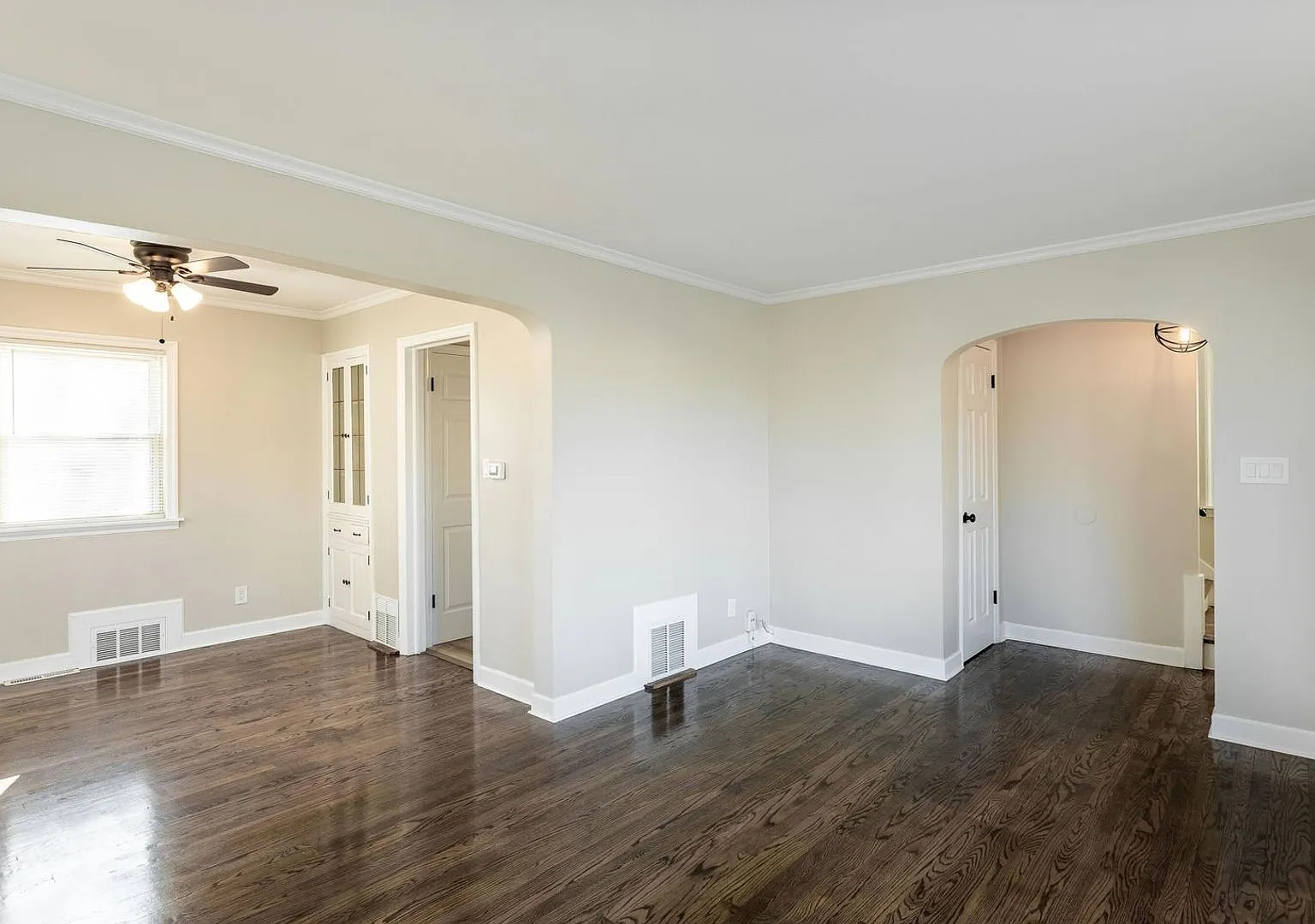 Fully remodeled 3 bedroom single family House! — Photo 4