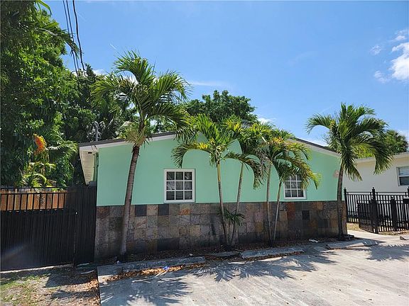 2nd image of 1010 NW 3rd Avenue
