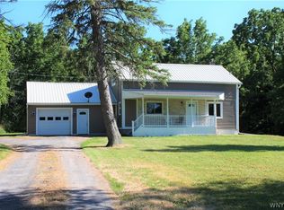 8570 Slayton Settlement Rd, Gasport, NY 14067