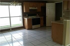 4th image of 1033 Olivewood Ln