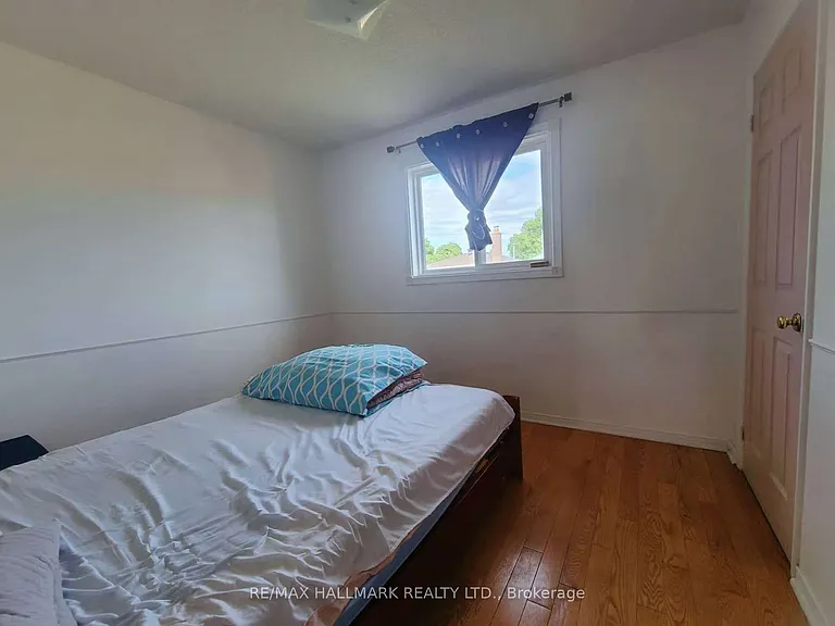 63 Cairns Dr — Photo 7