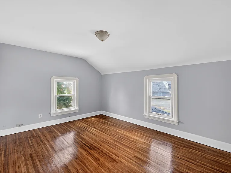 89 Mount Vernon Ave — Photo 1