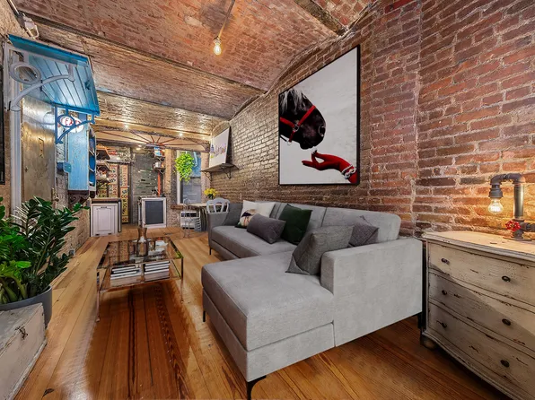 121 East 10th Street image 1 of 7