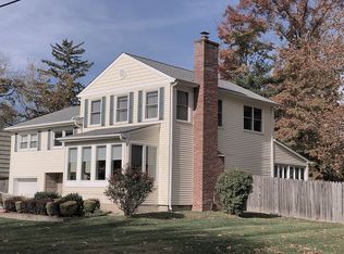 182 Hickory Ct, Princeton, NJ 08540