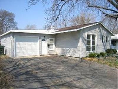 2nd image of 726 Houston Dr