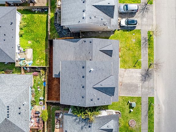 3rd image of 1240 Arrezo Drive