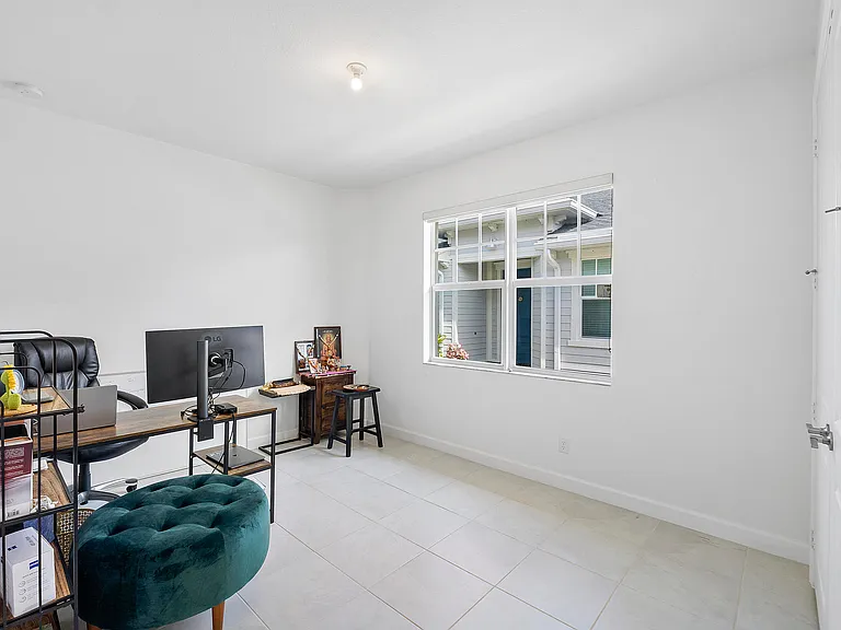 1325 Haywagon Trl — Photo 25
