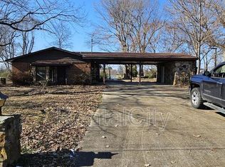 3415 Lake Dr, Union City, TN 38261