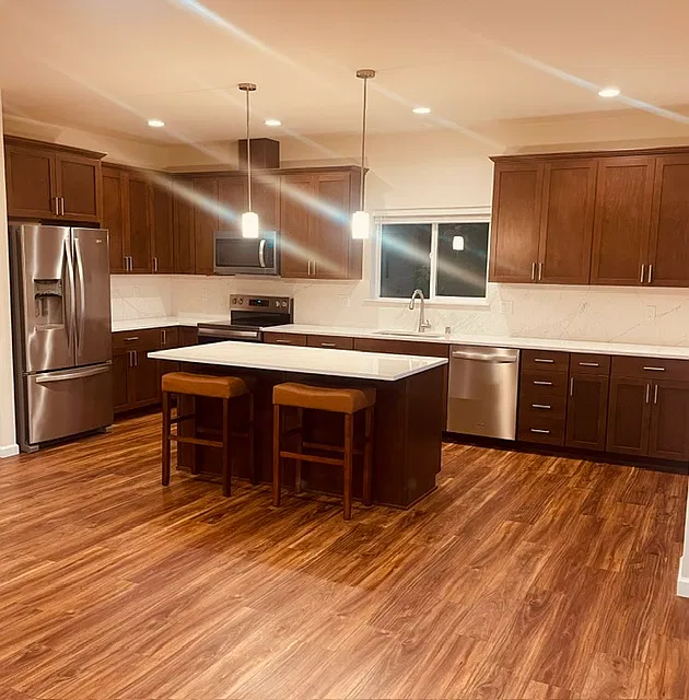 2 bed, 1200 sqft, $2,500 — Photo 3