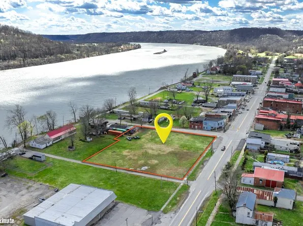 300 E 2nd St, Manchester, OH 45144