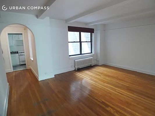 Rented by Compass | media 24