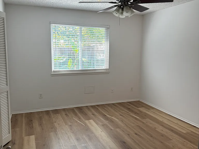 474 Aquatic Dr — Photo 5