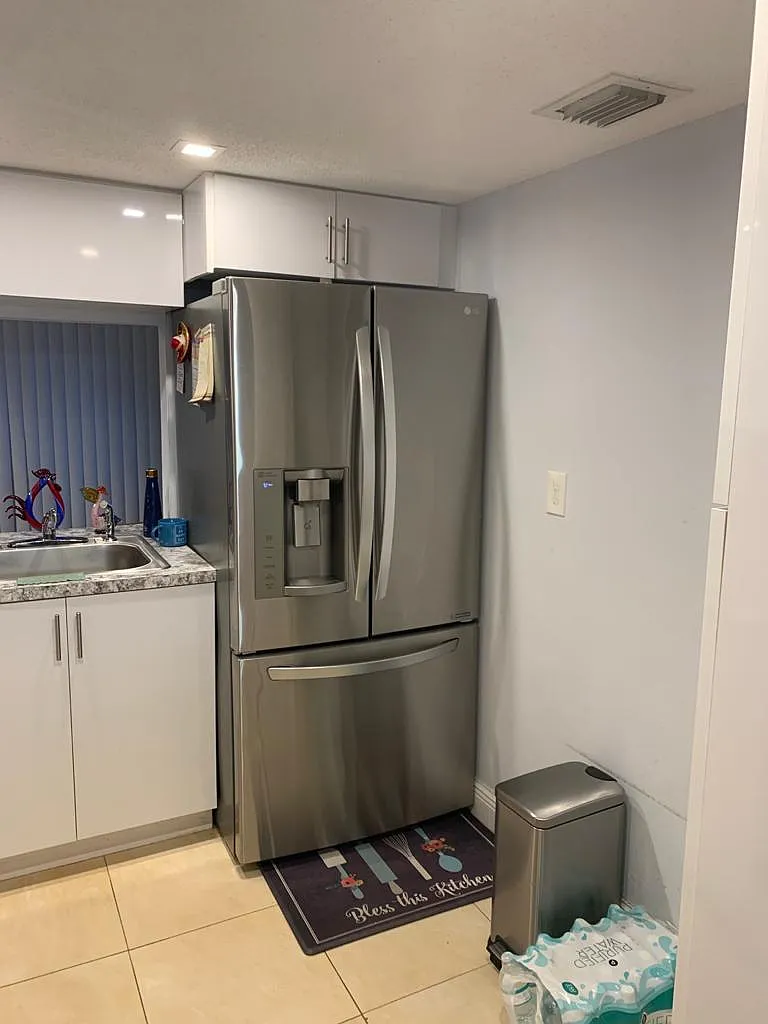 3 bed, 1266 sqft, $2,900 — Photo 2