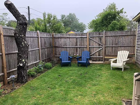 4th image of 230 Old Wharf #265