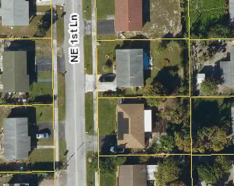 2nd image of 2030 NE 1st Lane