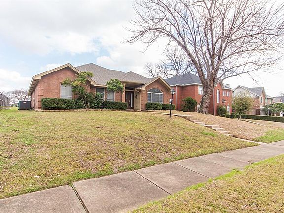 3rd image of 3308 Greenglen Cir