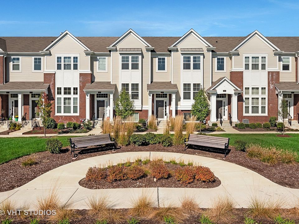 1st image of 875 Lewisburg Ln