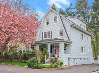 26 Pleasant St, Cos Cob, CT 06807