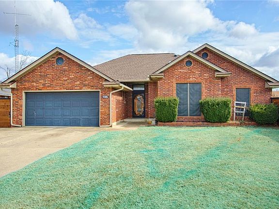 2nd image of 5016 Gina Cir
