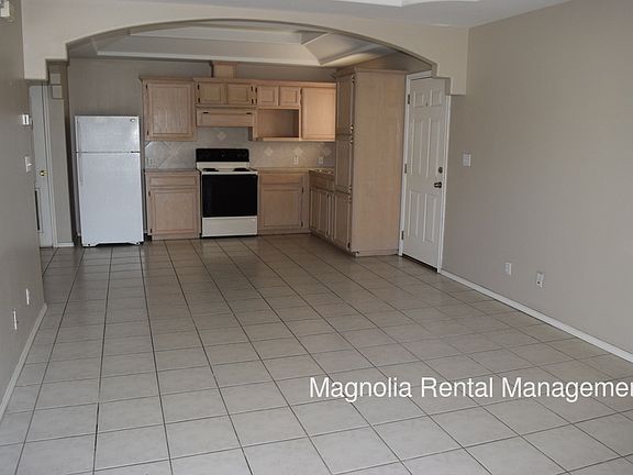 2nd image of 2108 Peridot St APT 5