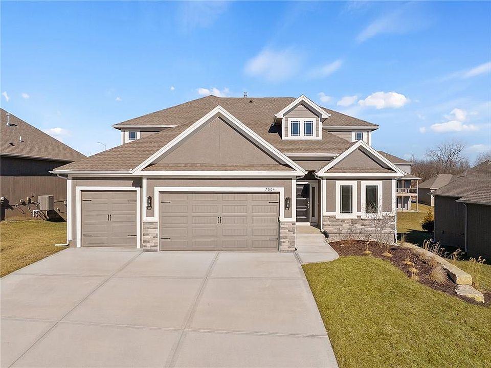 1st image of 7004 NE 102nd Ct